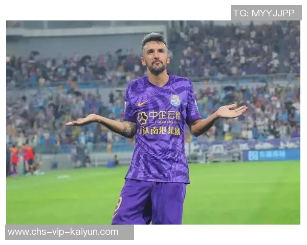 津门虎外援基莱斯在中超首轮比赛中补时梅开二度荣膺最佳球员